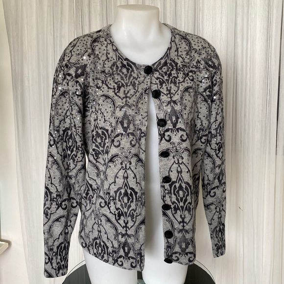 Elegance Paris one of a kind luxury cardigan! 70% wool 30% cashmere! So soft! - Picture 1 of 14